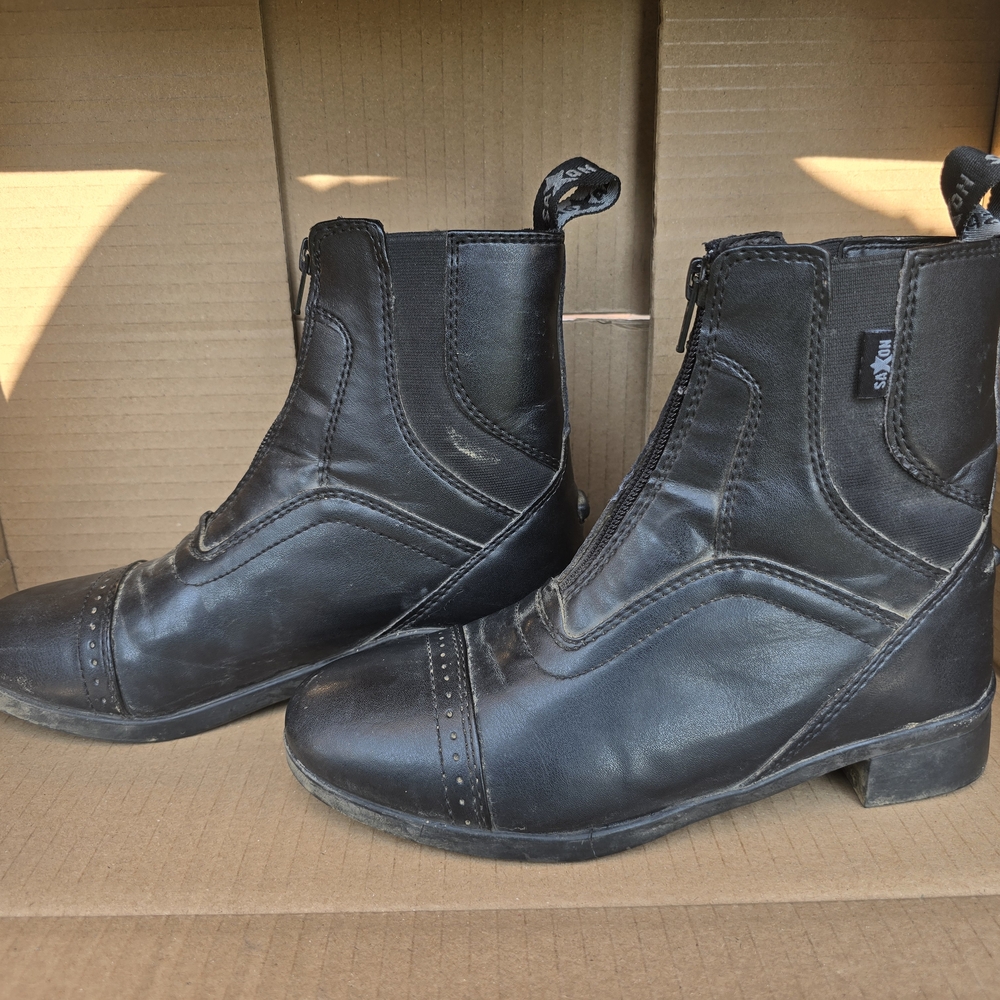 Saxon paddock boots